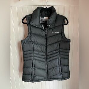 Women’s medium Columbia sportswear 650 down filled puffer vest jacket coat black
